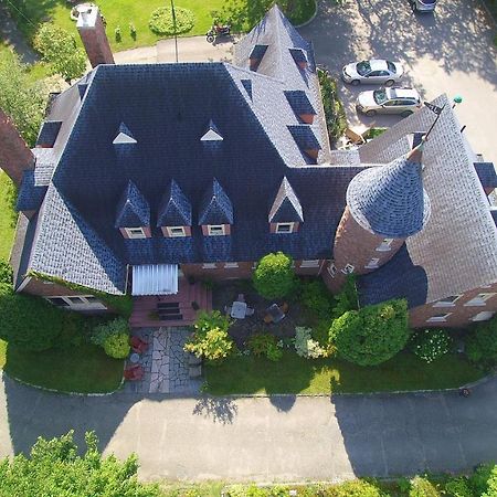 Chateau Murdock Gite Et Esthetique 1950 Saguenay Exterior foto